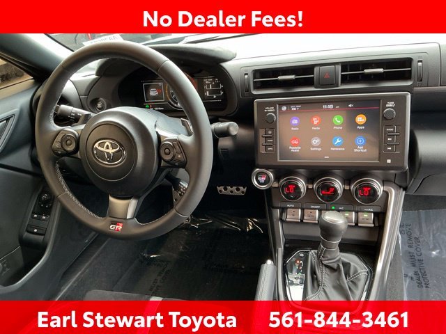Certified Used 2025  Toyota Premium image 31