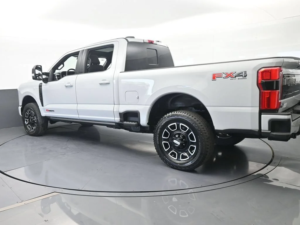 Used 2026 Gray Ford XL image 4