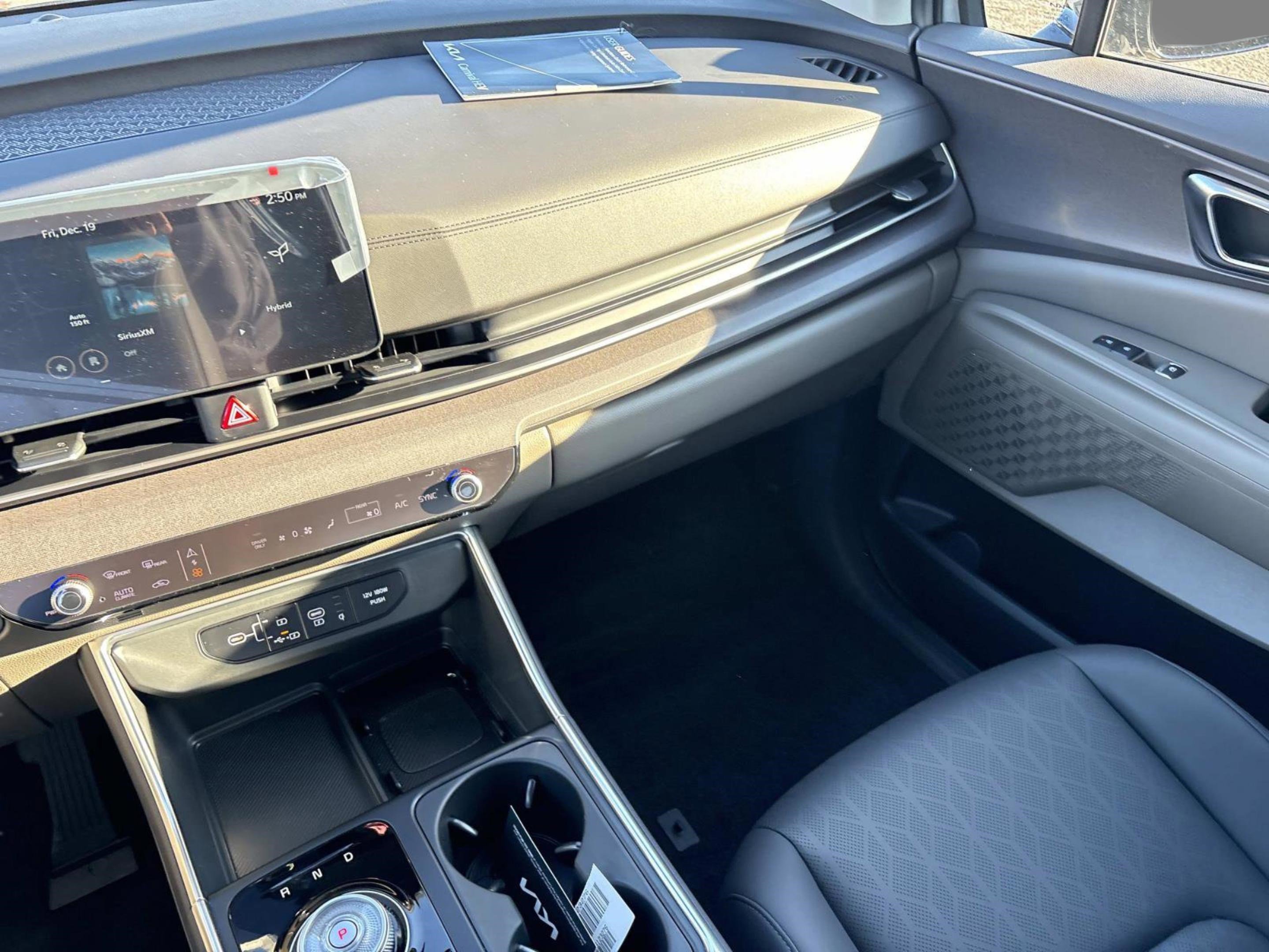 New 2026 Ceramic Silver Kia EX image 15