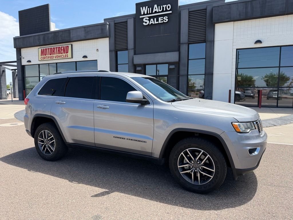Used 2019 Silver Jeep Laredo E image 2