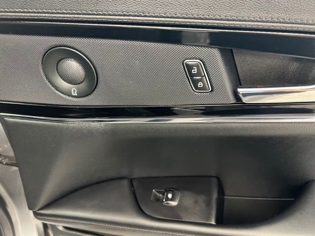 Used 2023 Gray Lincoln Reserve image 27