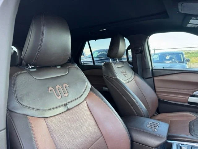 Used 2021 Blue Ford King Ranch image 26