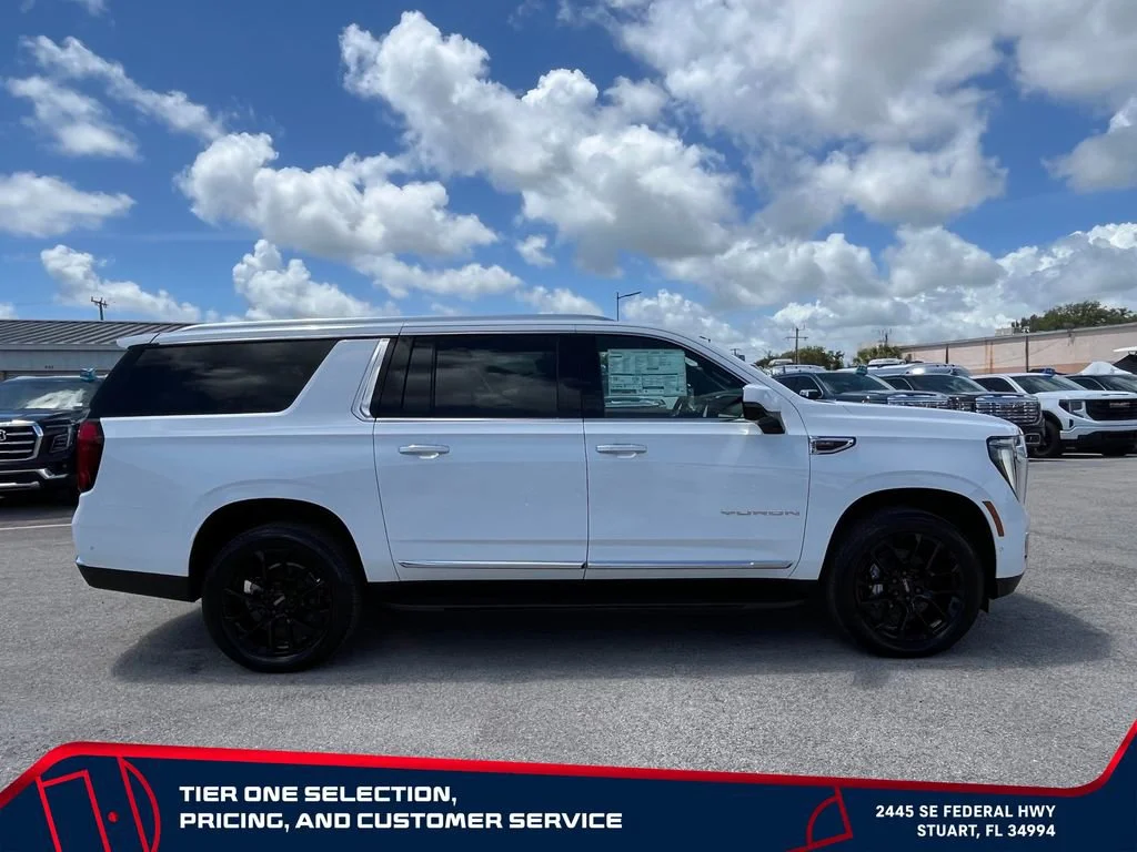 New 2026 Summit White GMC Elevation image 8