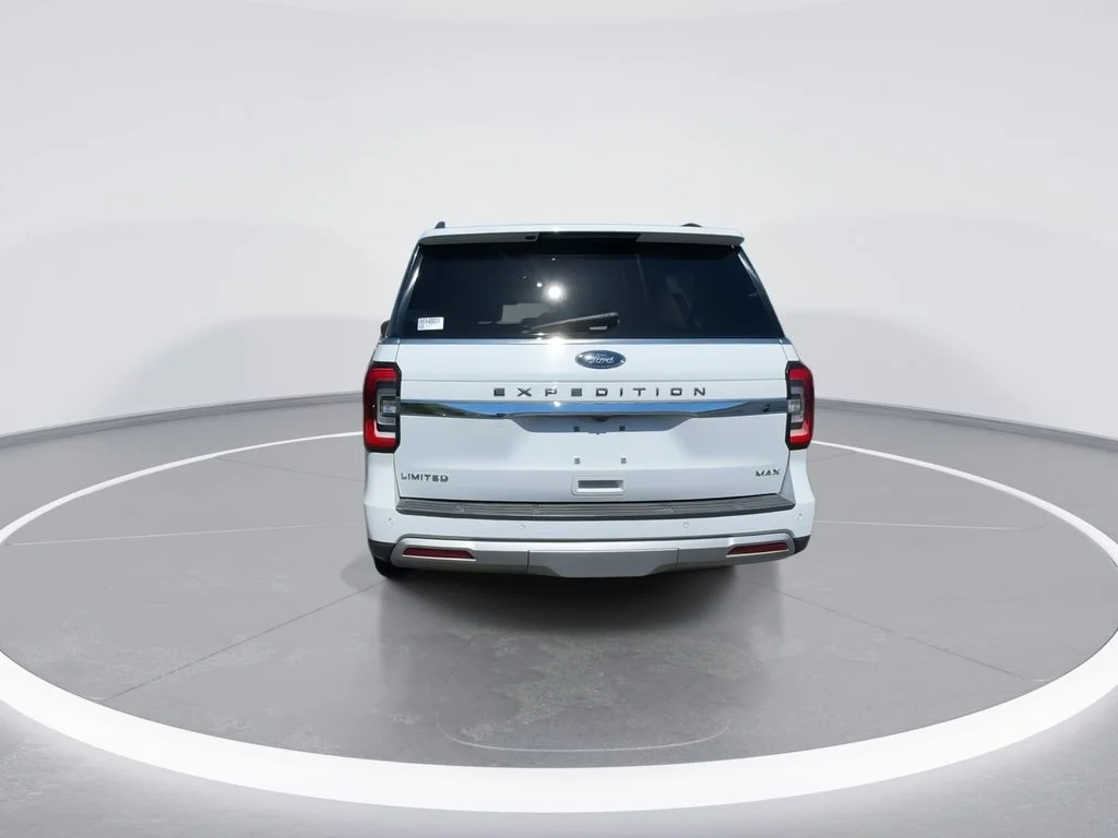 Used 2024 White Ford Limited image 7