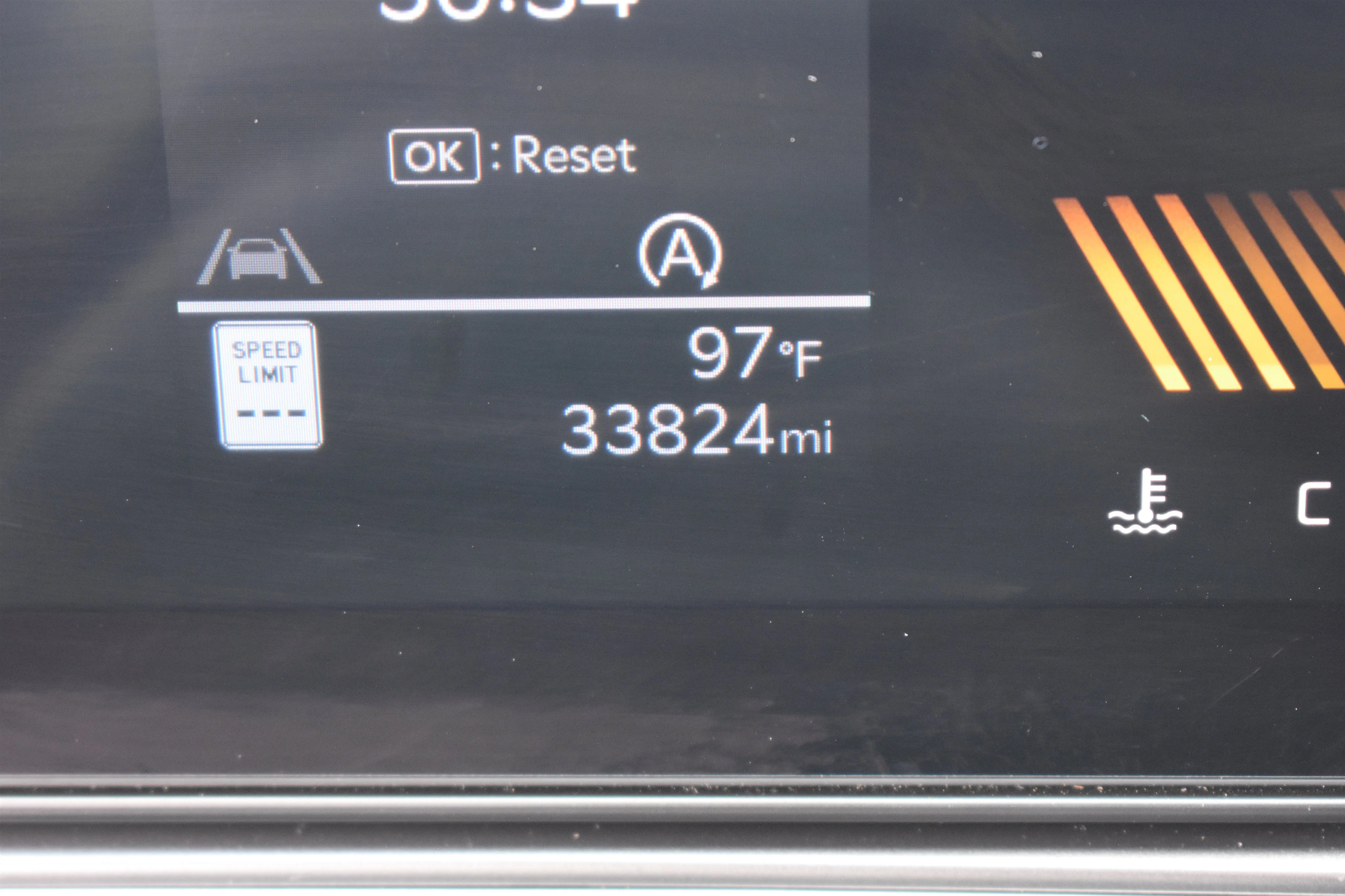 Used 2025 Everlasting Silver Kia S image 24
