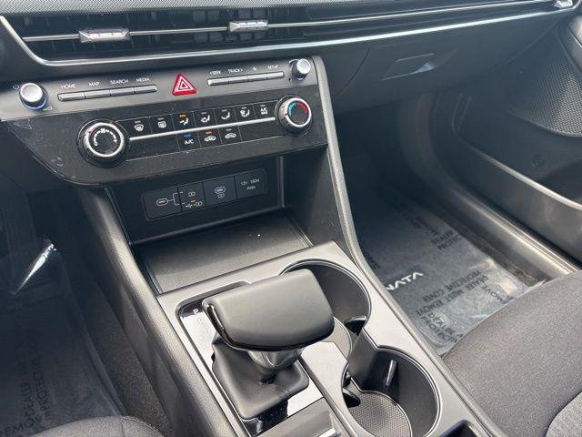 New 2026 Serenity White Hyundai SE image 58