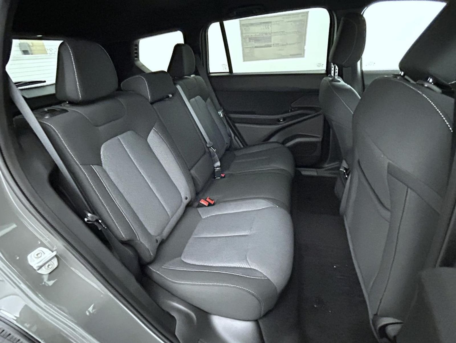 New 2026 Sting-Gray Clear-Coat Exterior Paint Jeep Laredo image 18