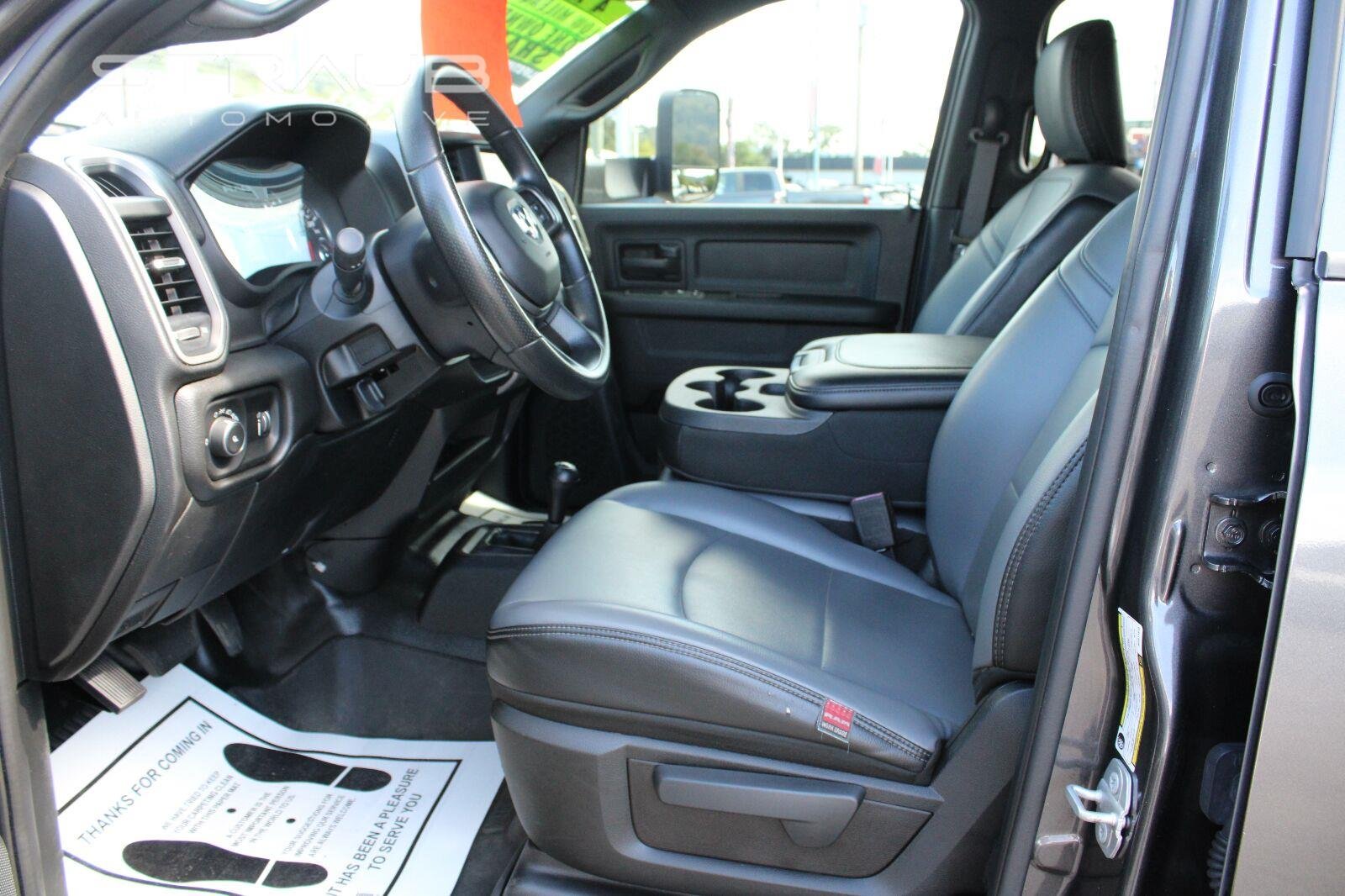 Used 2021 Granite Crystal Metallic Clearcoat Ram Tradesman image 16