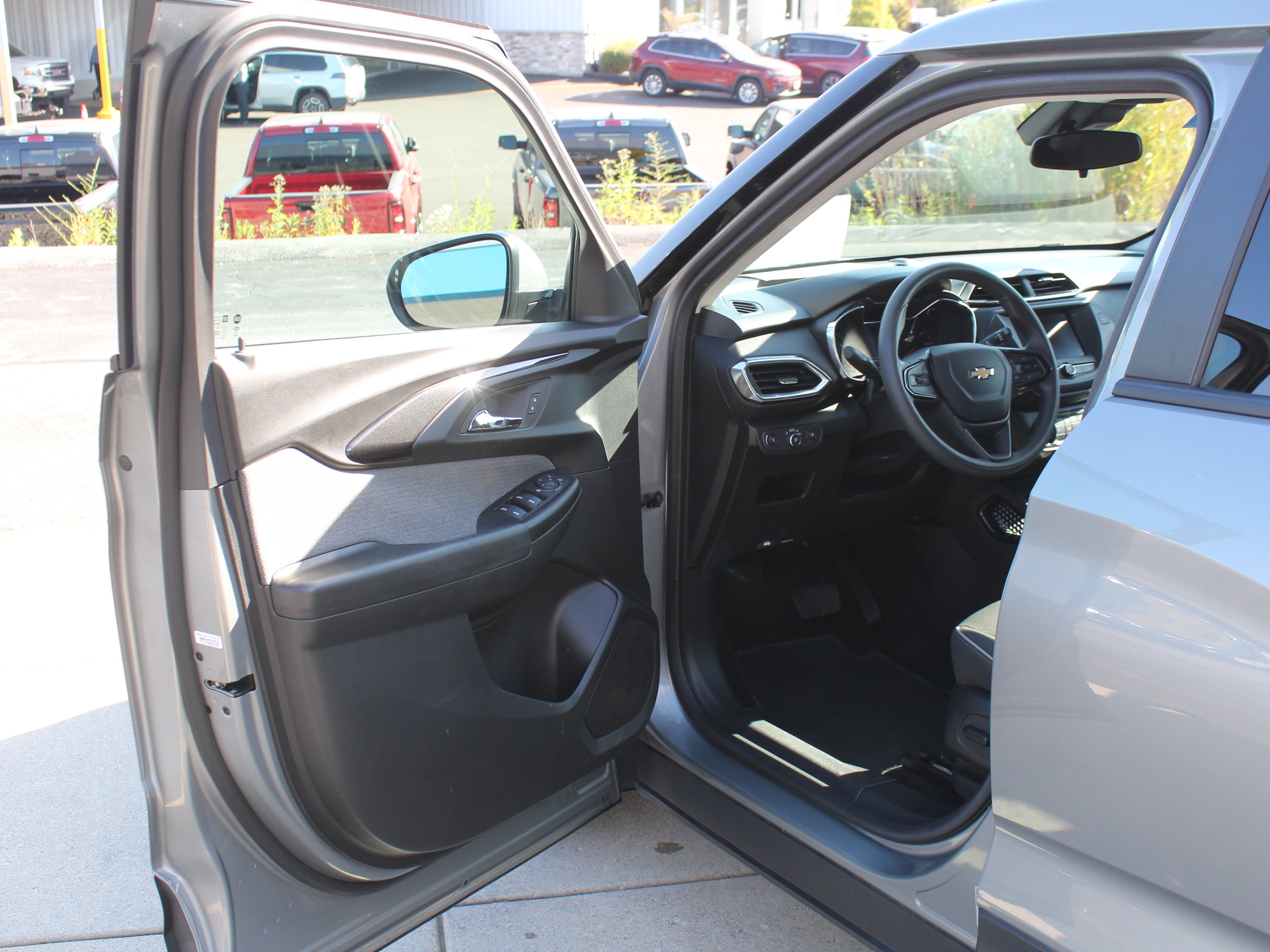 Used 2023 STERLING GRAY METALLIC Chevrolet LT image 12