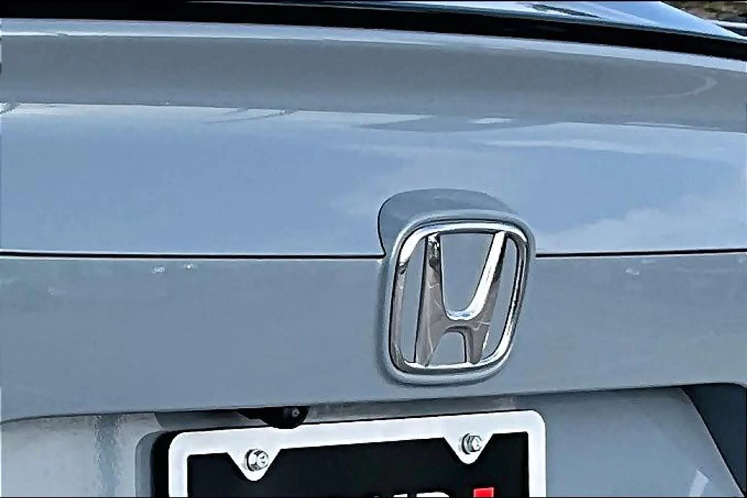 Used 2022 Sonic Gray Pearl Honda Sport image 29