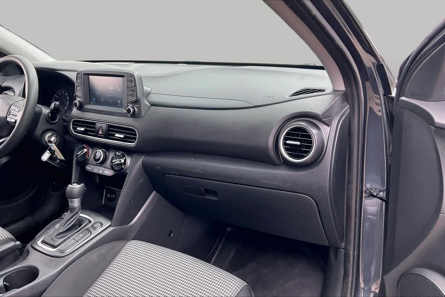 Used 2019 Thunder Gray Hyundai SE image 18