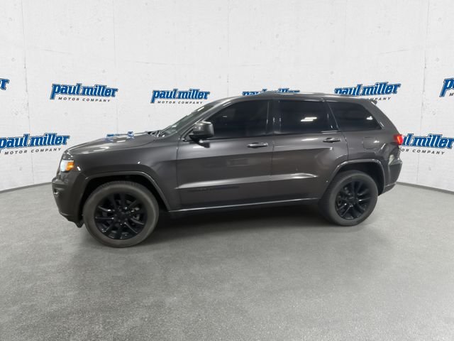 Used 2018 Gray Jeep Altitude image 6