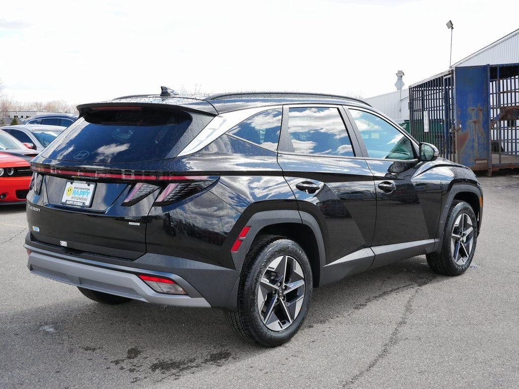 Used 2025 Hyundai Tucson SEL Convenience with VIN 5NMJCCDE8SH525121 for sale in Rochester, Minnesota