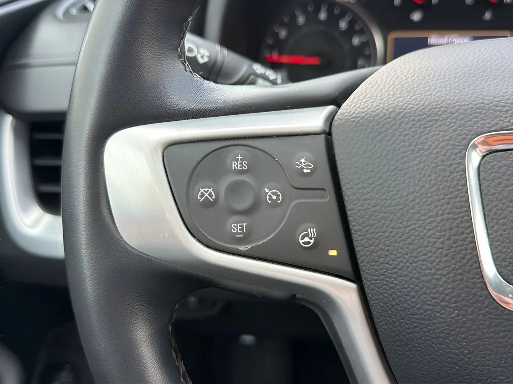 2023 GMC Terrain SLT - Photo 9