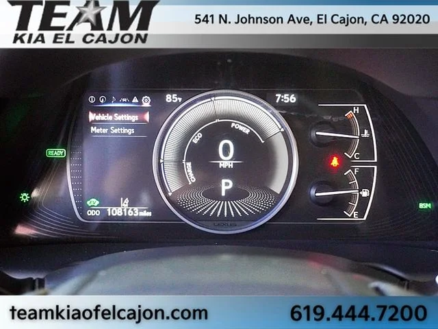 Used 2024 White Lexus 300h Ultra Luxury image 38