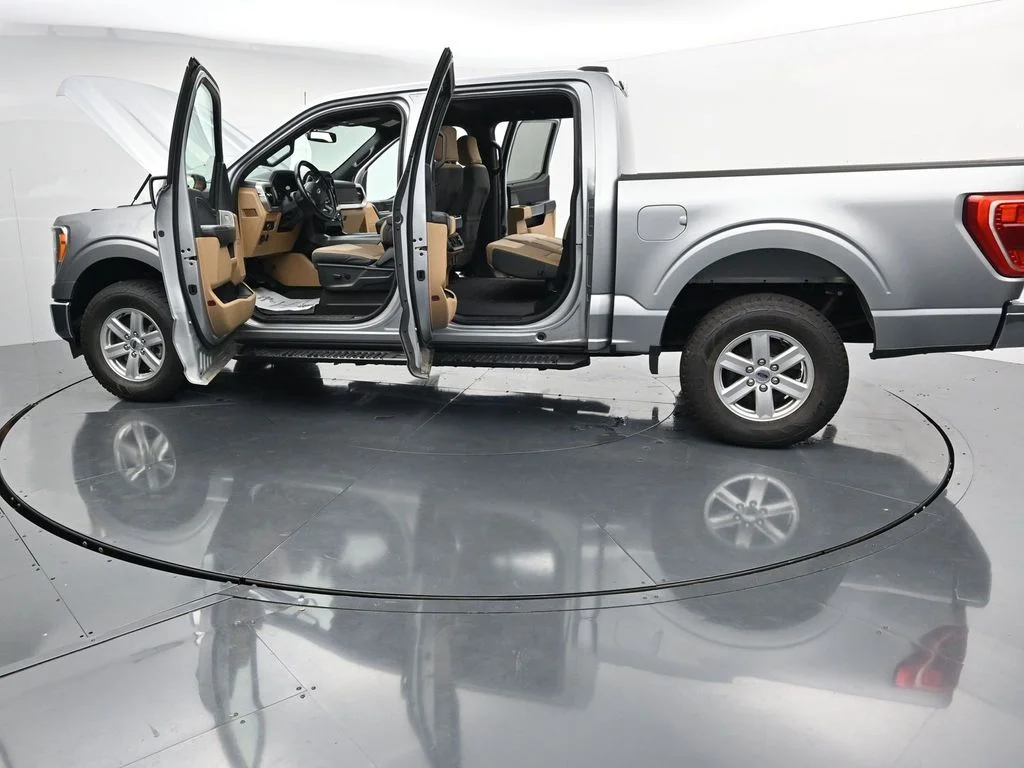 Used 2022 Silver Ford XLT image 36