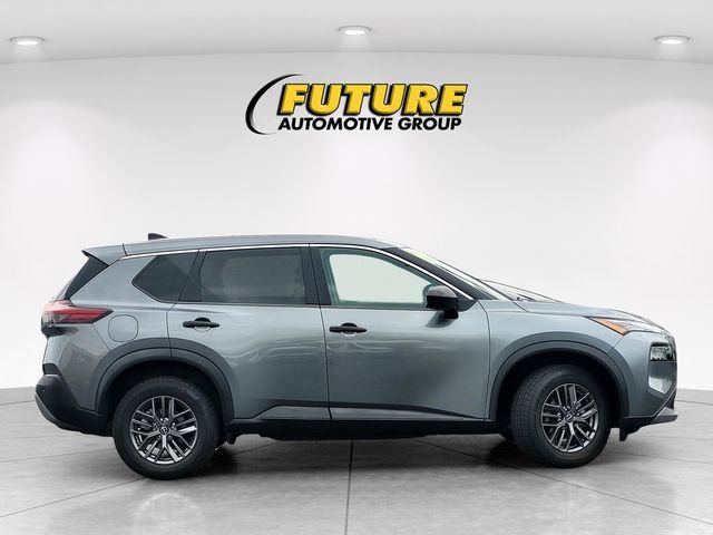 Used 2023 Gray Nissan S image 3