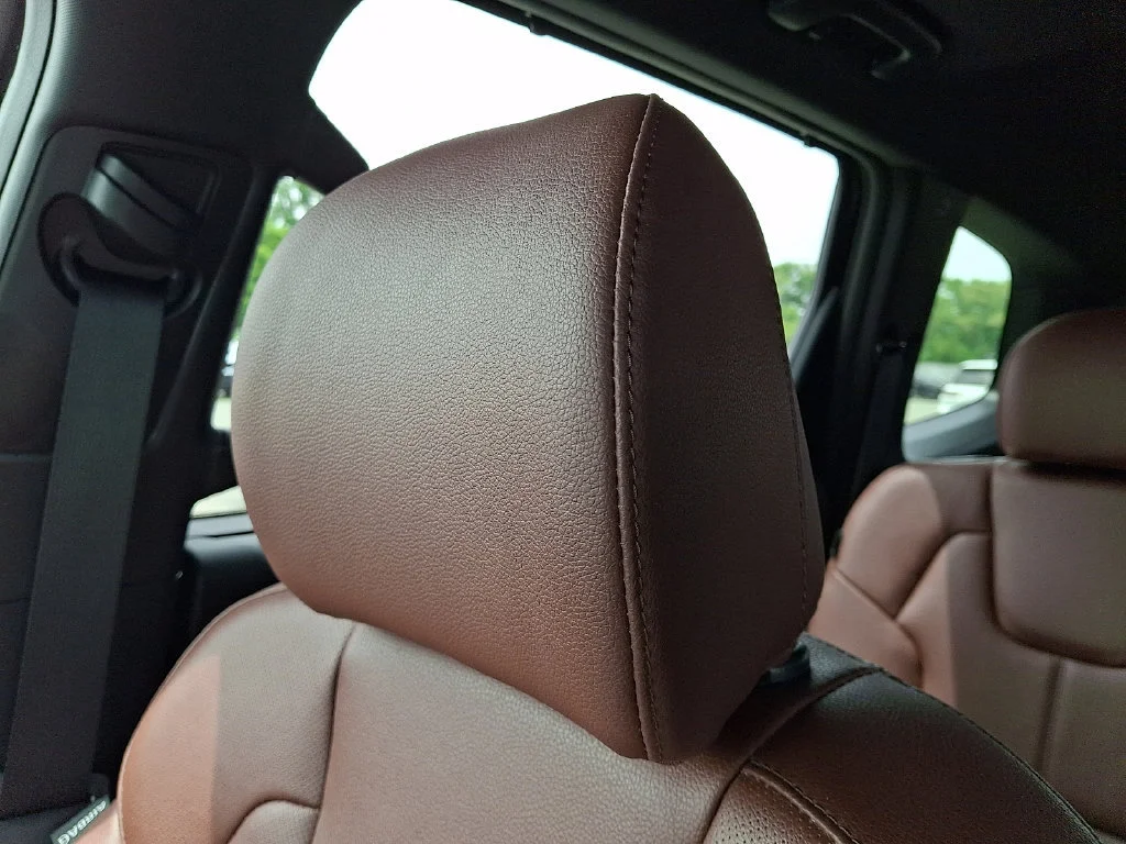 Used 2023 Ebony Black Kia EX image 18