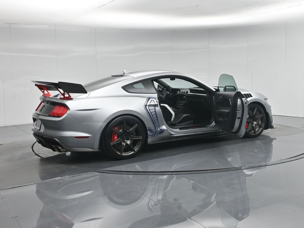 Used 2020 Silver Ford Shelby GT500 image 4