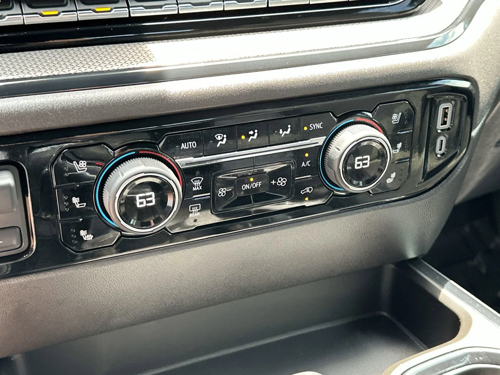 Used 2024 Sterling Gray Metallic Chevrolet ZR2 image 19
