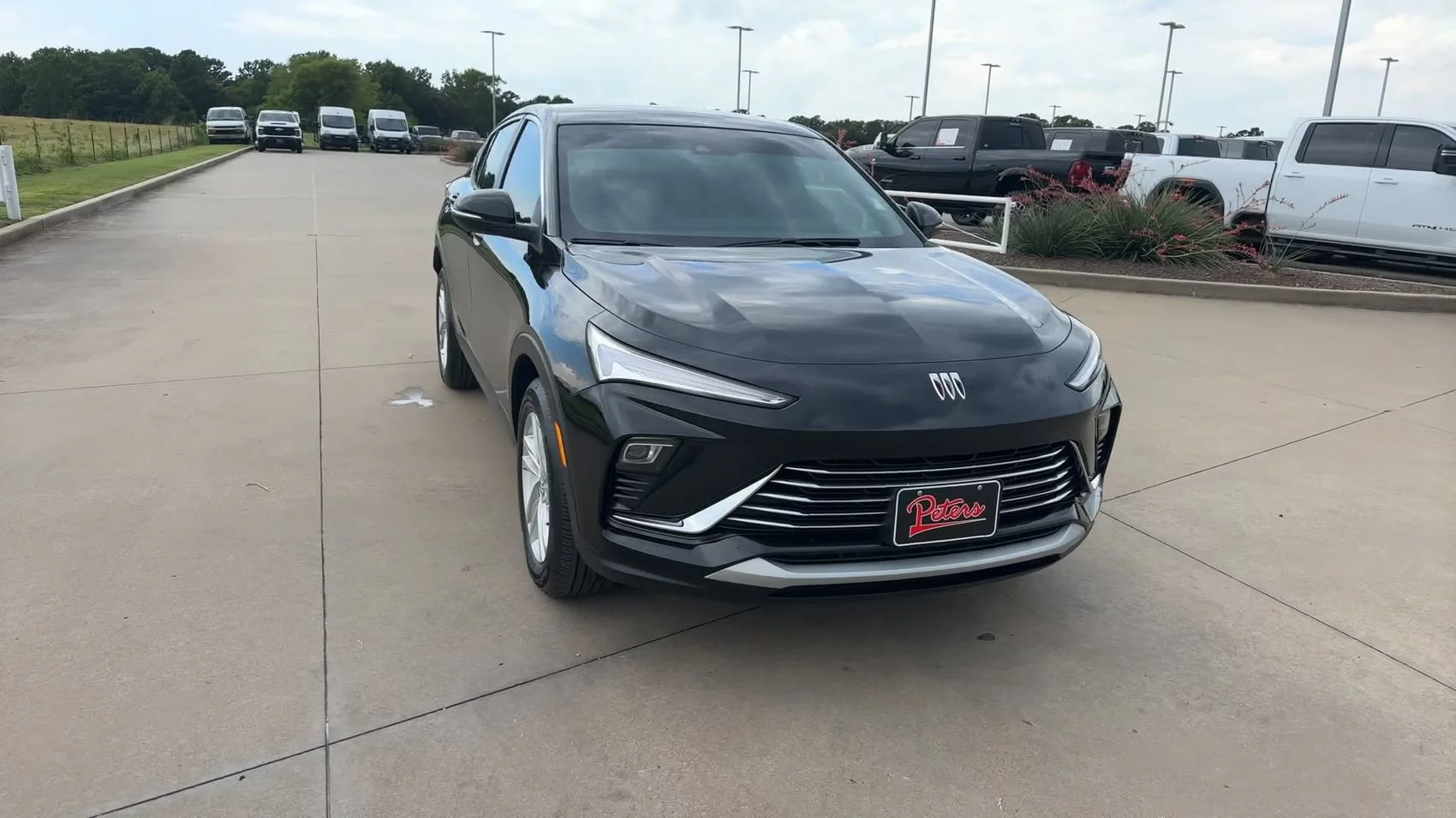 Used 2024 Ebony Twilight Metallic Buick Preferred image 4