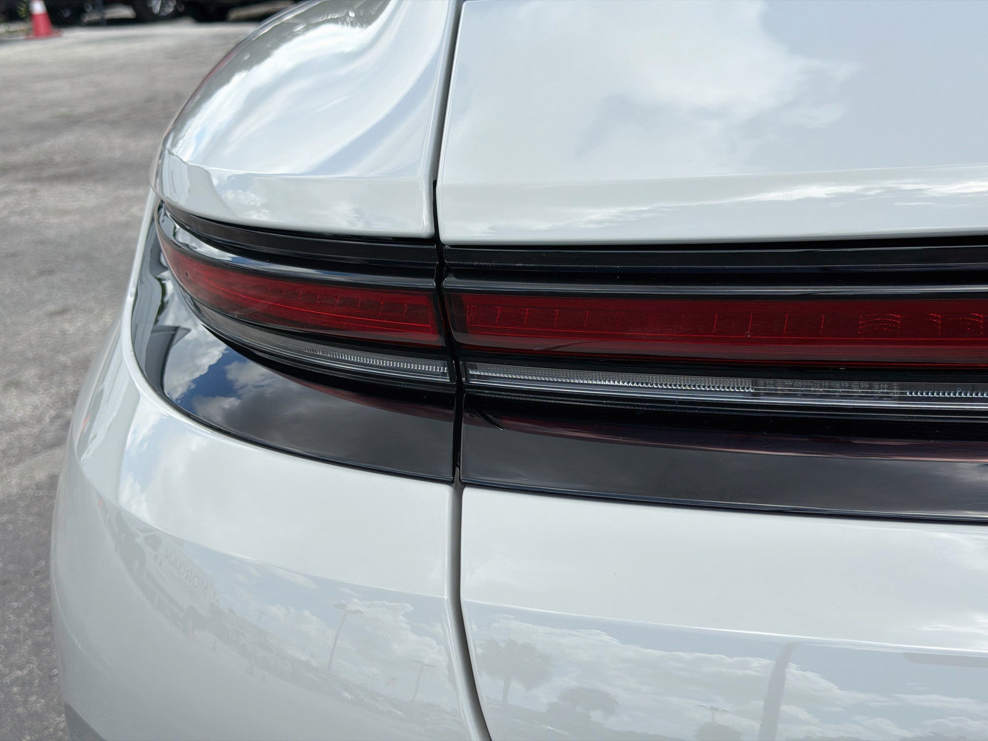 Used 2026 Chalk Porsche 4 E-Hybrid image 10