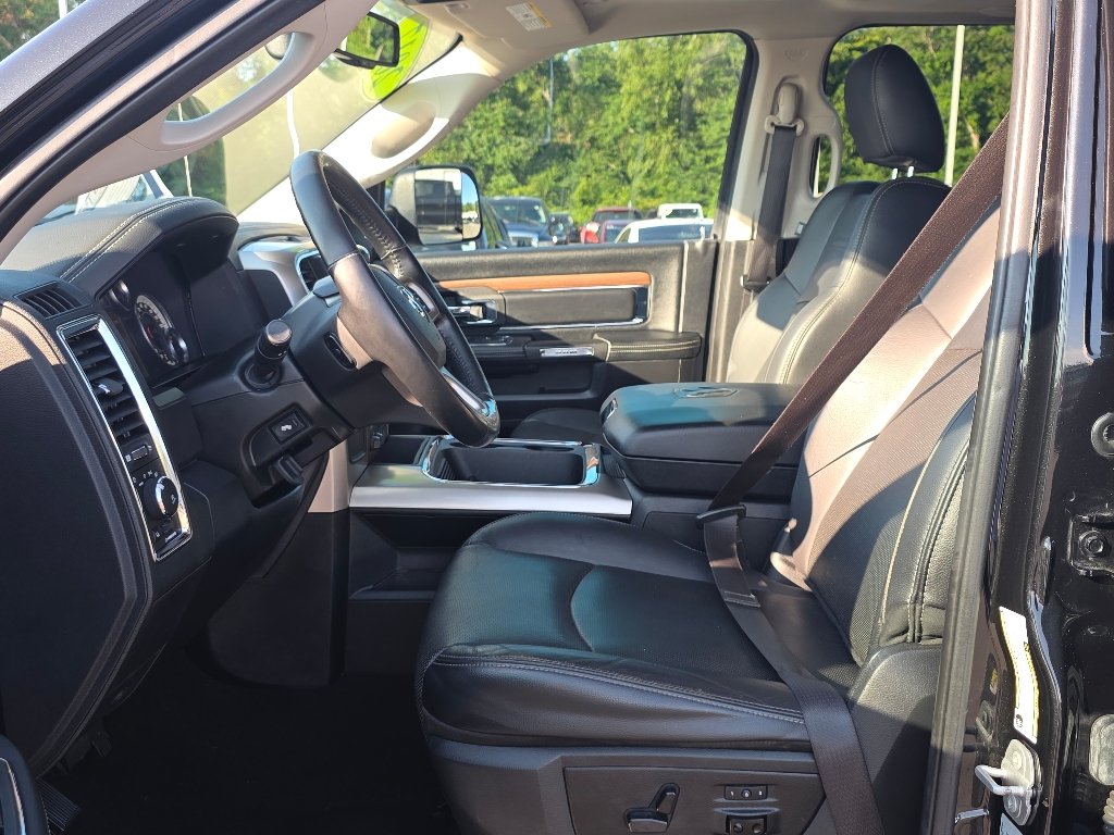 Used 2017 Black Ram Laramie image 33