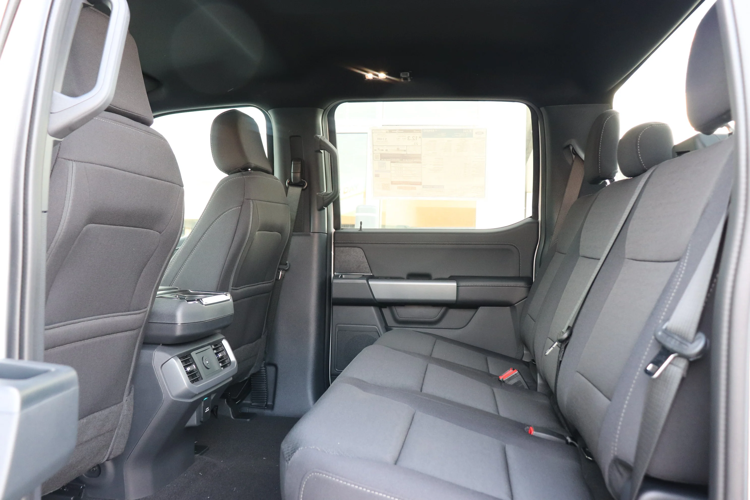 New 2026 OXFORD WHITE Ford XLT image 12