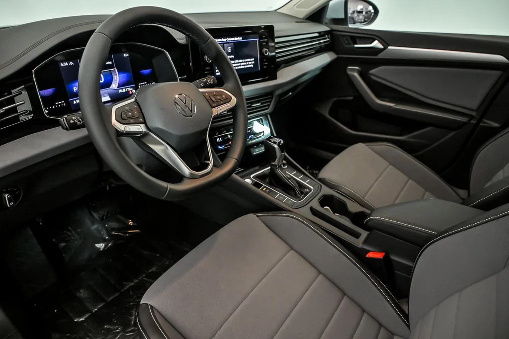 New 2026 Gray Volkswagen 1.5T SE image 6