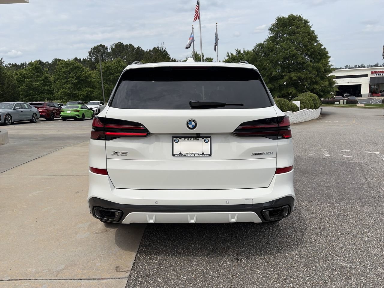 New 2026 Alpine White BMW xDrive40i image 7