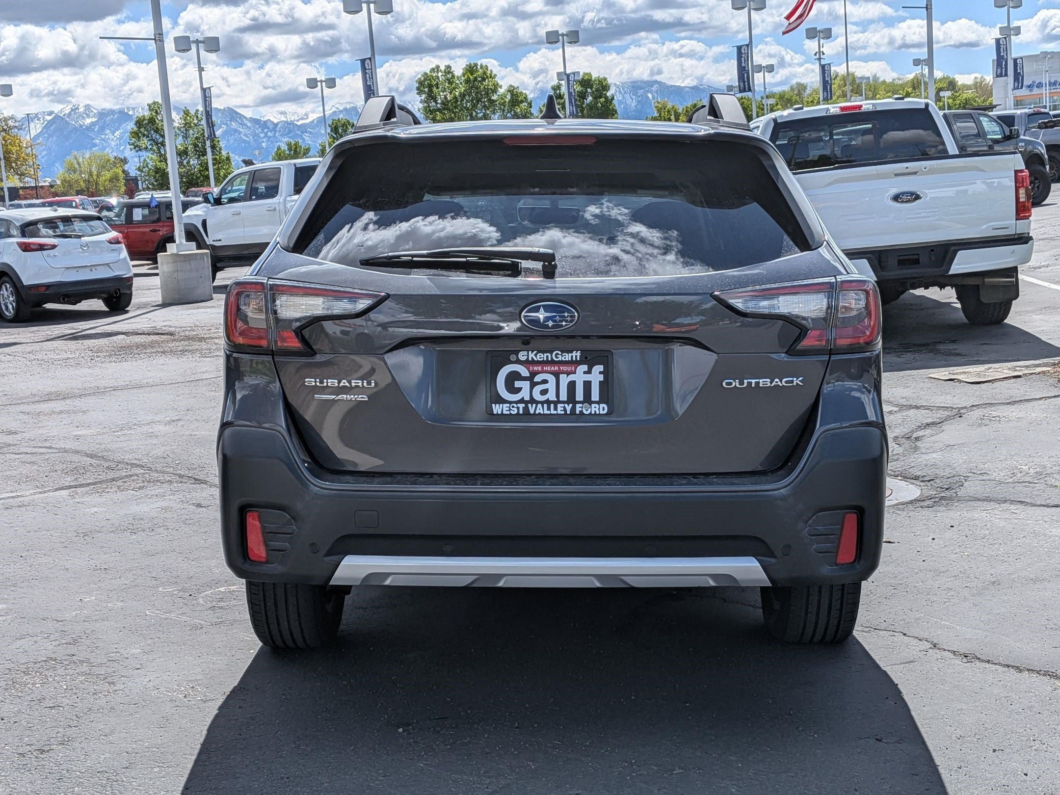 Used 2020 Magnetite Gray Metallic Subaru Limited image 5