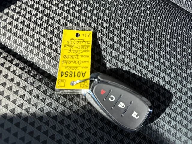 New 2026 Mosaic Black Metallic Chevrolet LT image 30