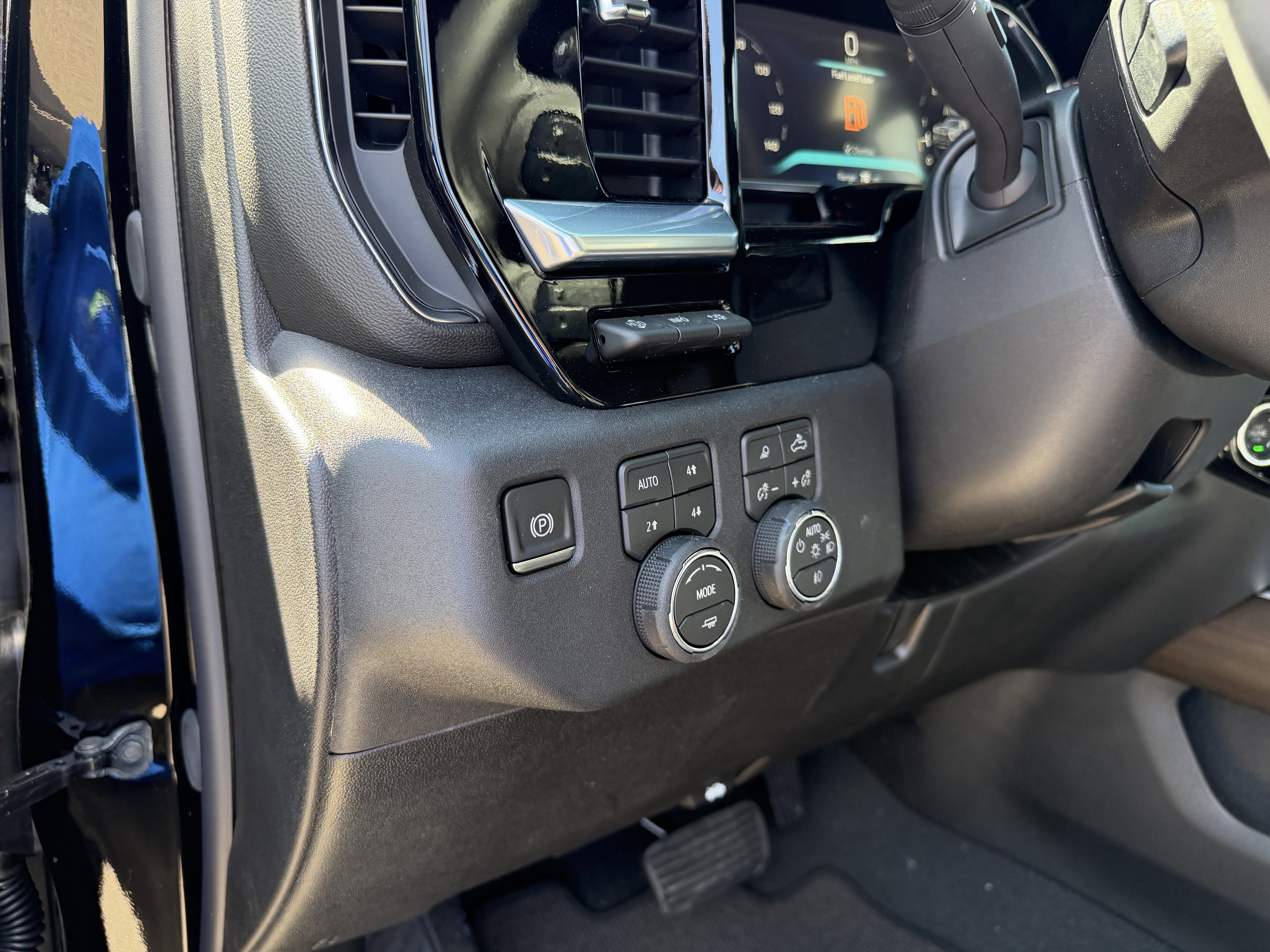 New 2026 Black Chevrolet High Country image 14