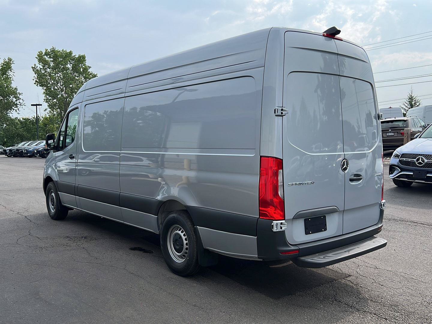 New 2026 high-tech silver metallic Mercedes-Benz Cargo Van 170” 4cyl HO image 38