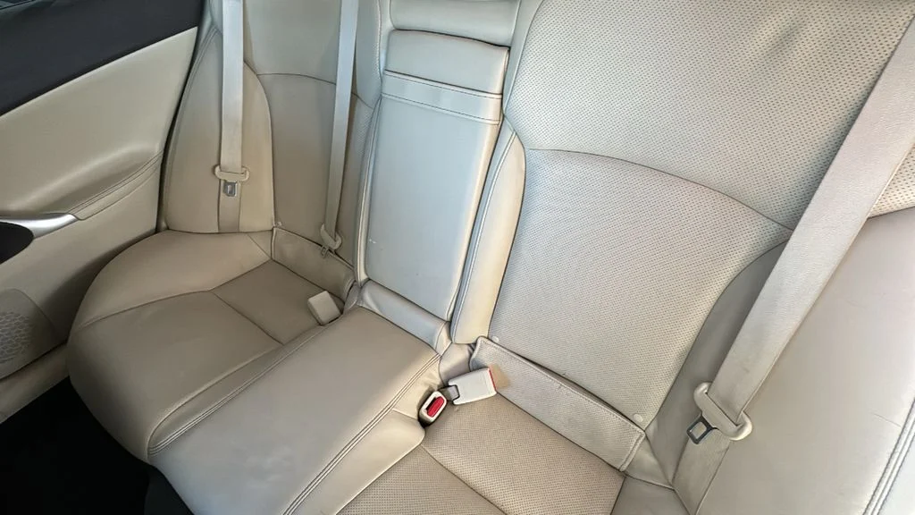 Used 2011 White Lexus 250 image 21