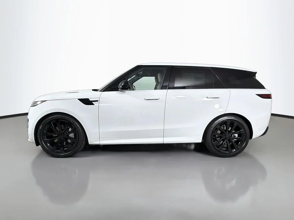 New 2026 Fuji White Land Rover Dynamic SE image 8