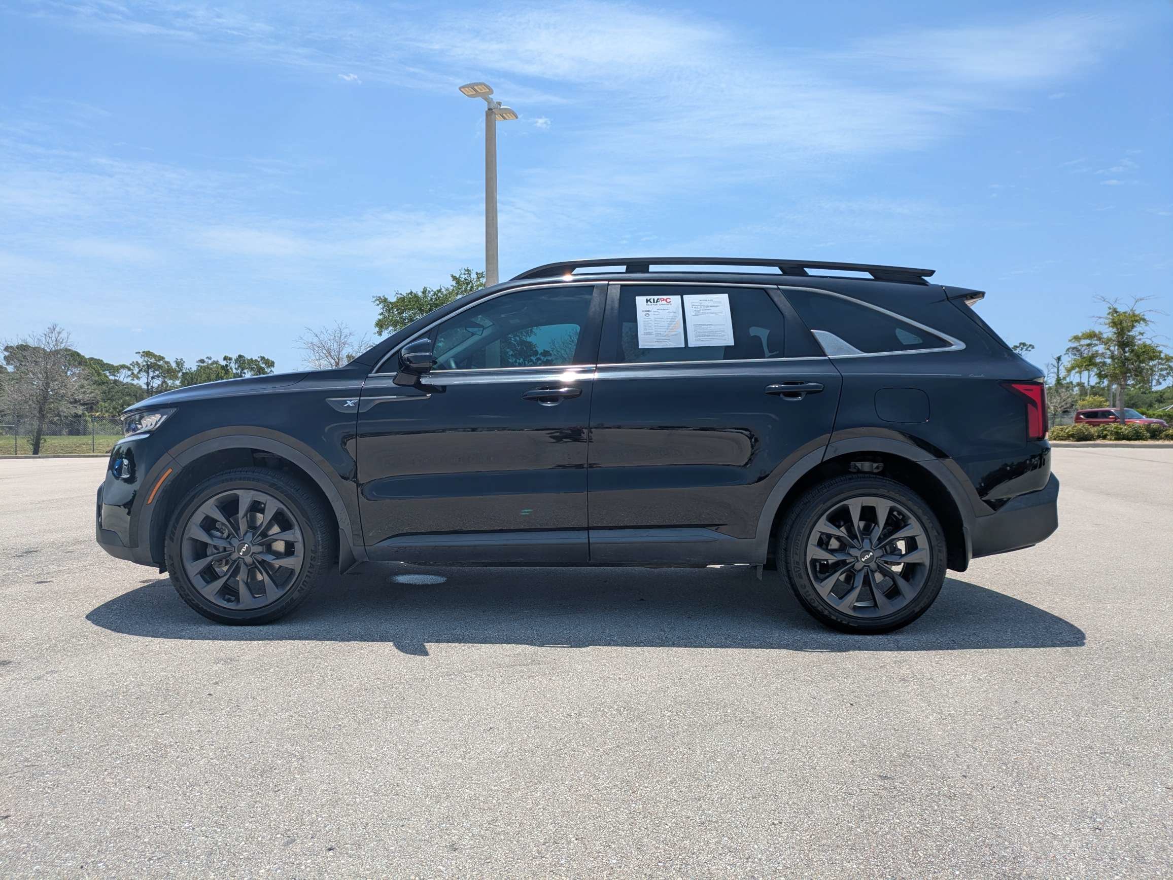 Certified Used 2022 Ebony Black Kia X-Line EX image 8