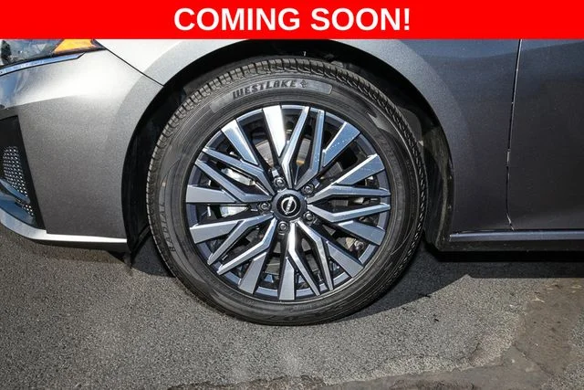 Used 2024 Gray Nissan 2.5 SV image 11
