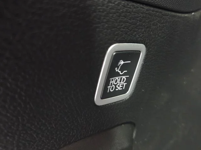 New 2026 High Gloss Black Exterior Paint Jeep Limited Altitude image 14