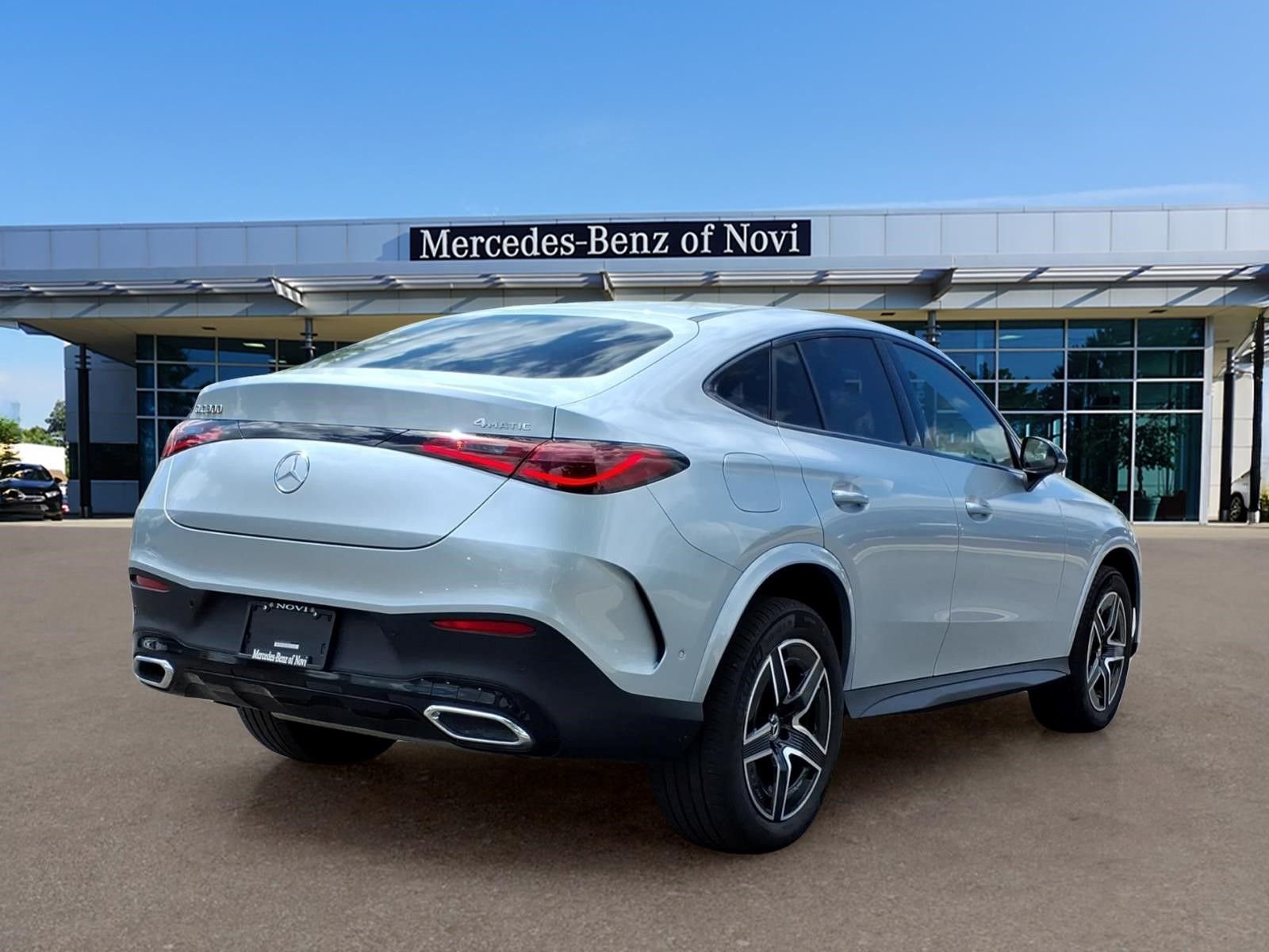 Certified Used 2025  Mercedes-Benz GLC 300 Coupe image 5