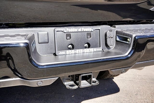 New 2026 Diamond Black Crystal Pearl-Coat Exterior Paint RAM Laramie image 21