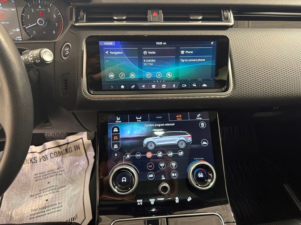 Used 2019 Fuji White Land Rover S image 16