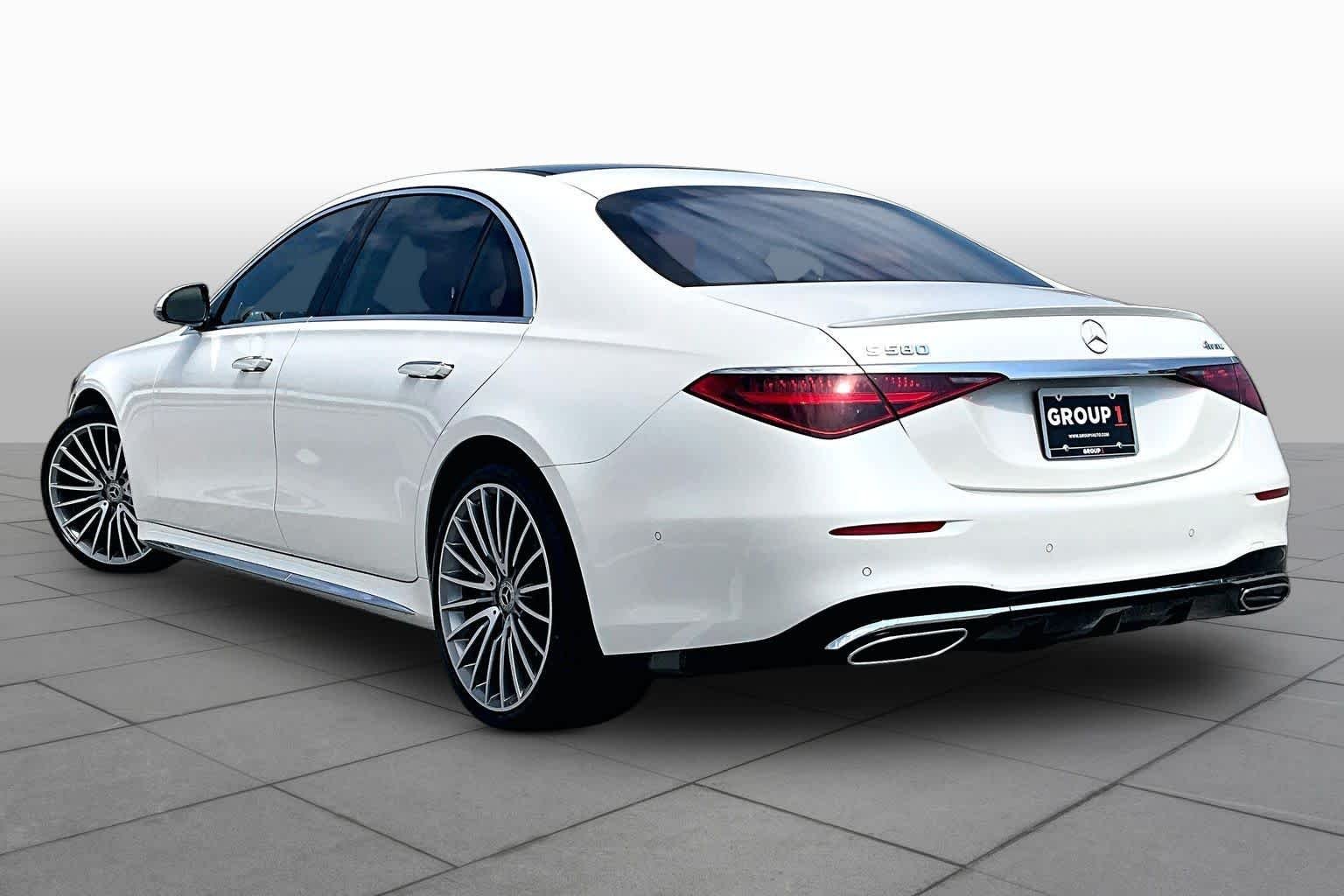 Used 2022 MANUFAKTUR Diamond White Mercedes-Benz S 580 image 12