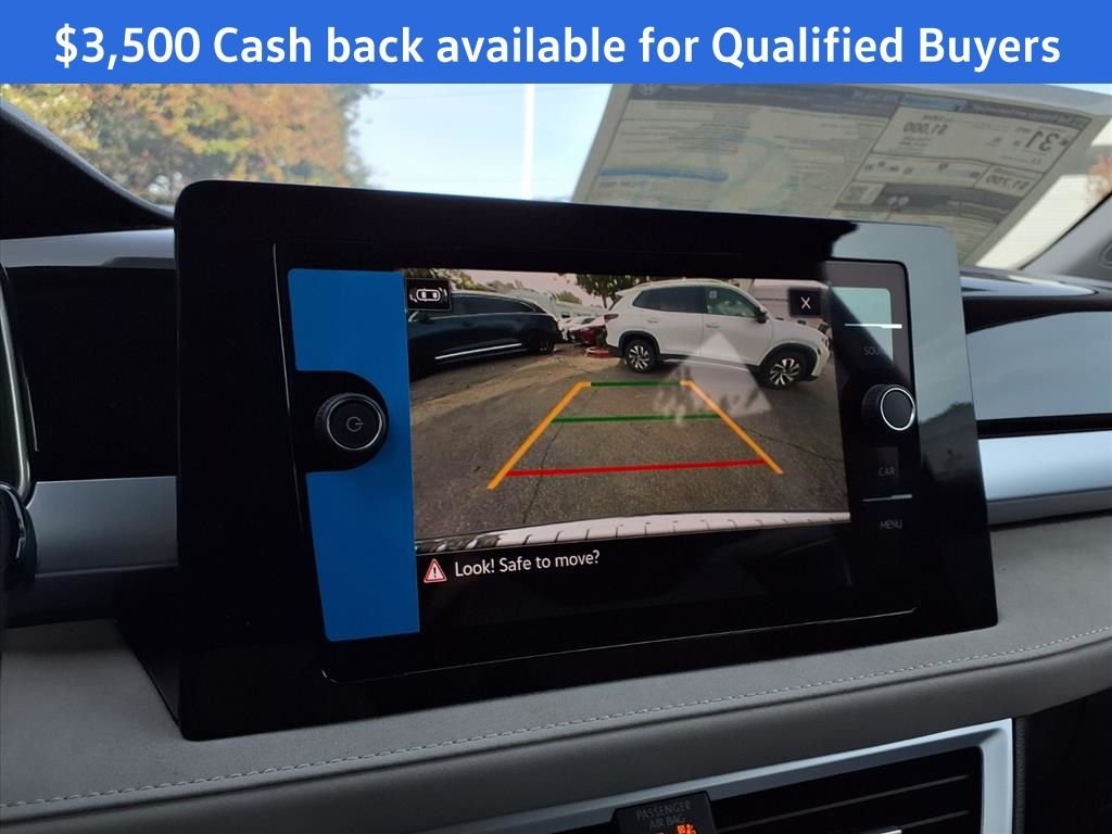 2025 Volkswagen Taos SE - Photo 8