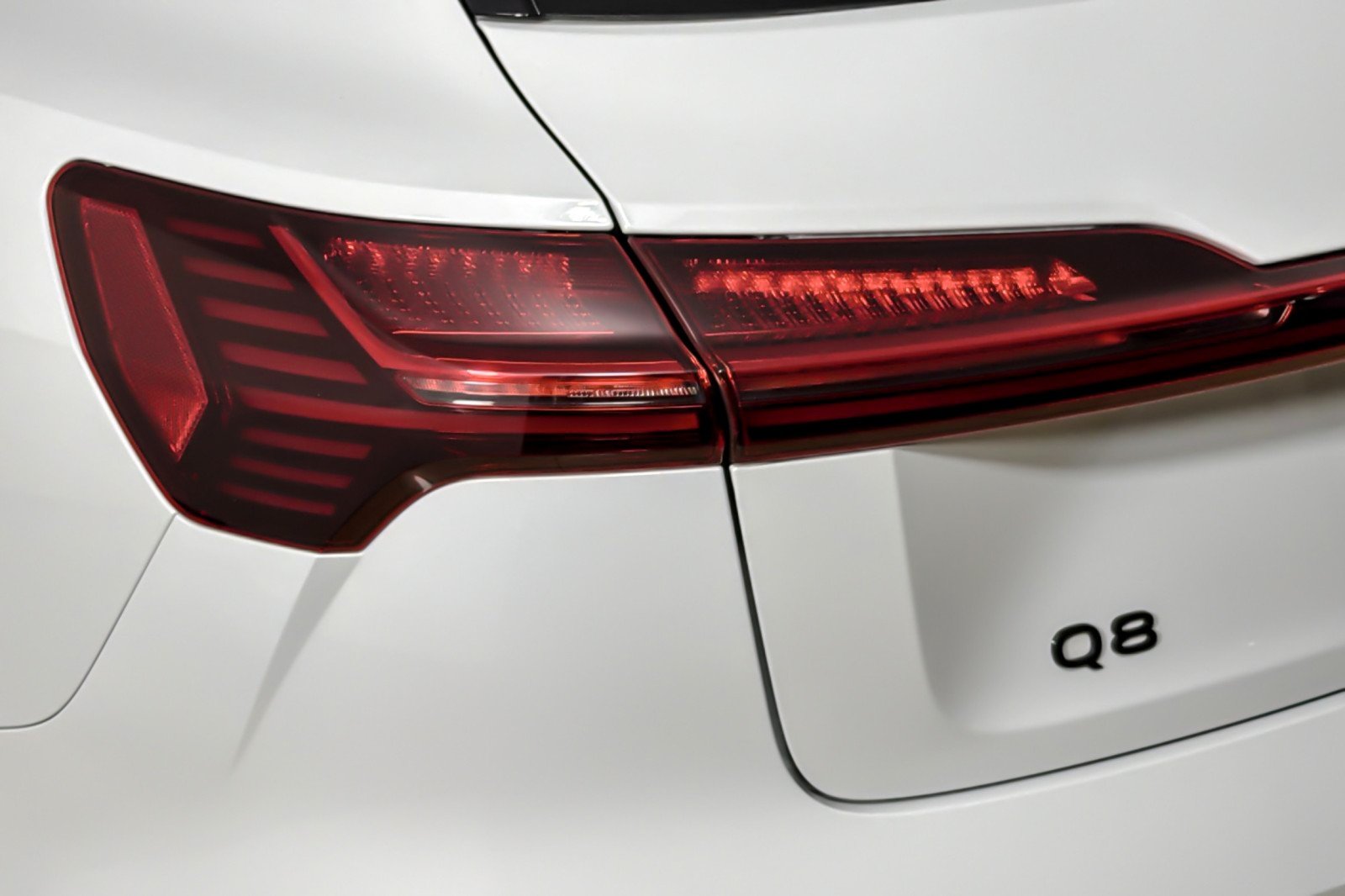 Used 2024 Glacier White Metallic Audi Premium quattro image 25