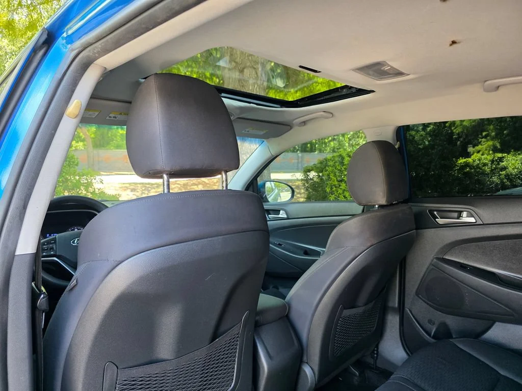 Used 2019 Blue Hyundai SE image 25
