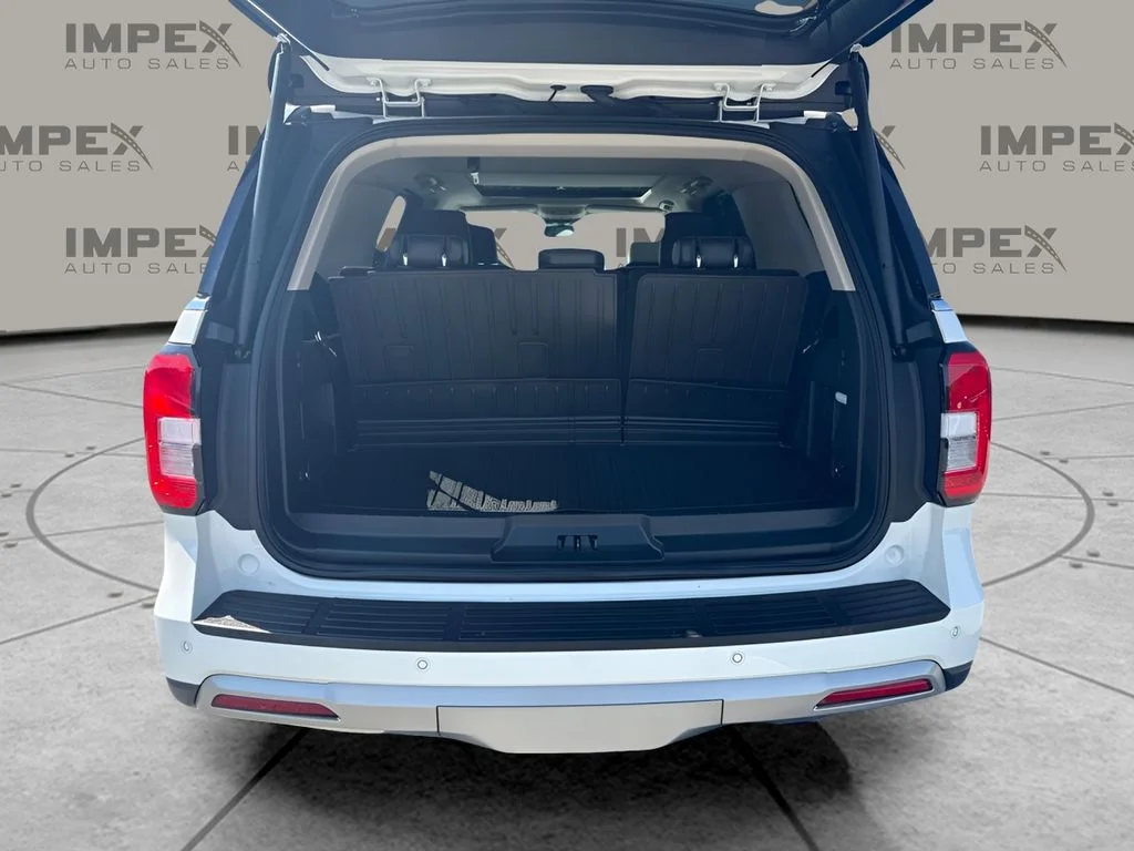 Used 2024 White Ford XLT image 21