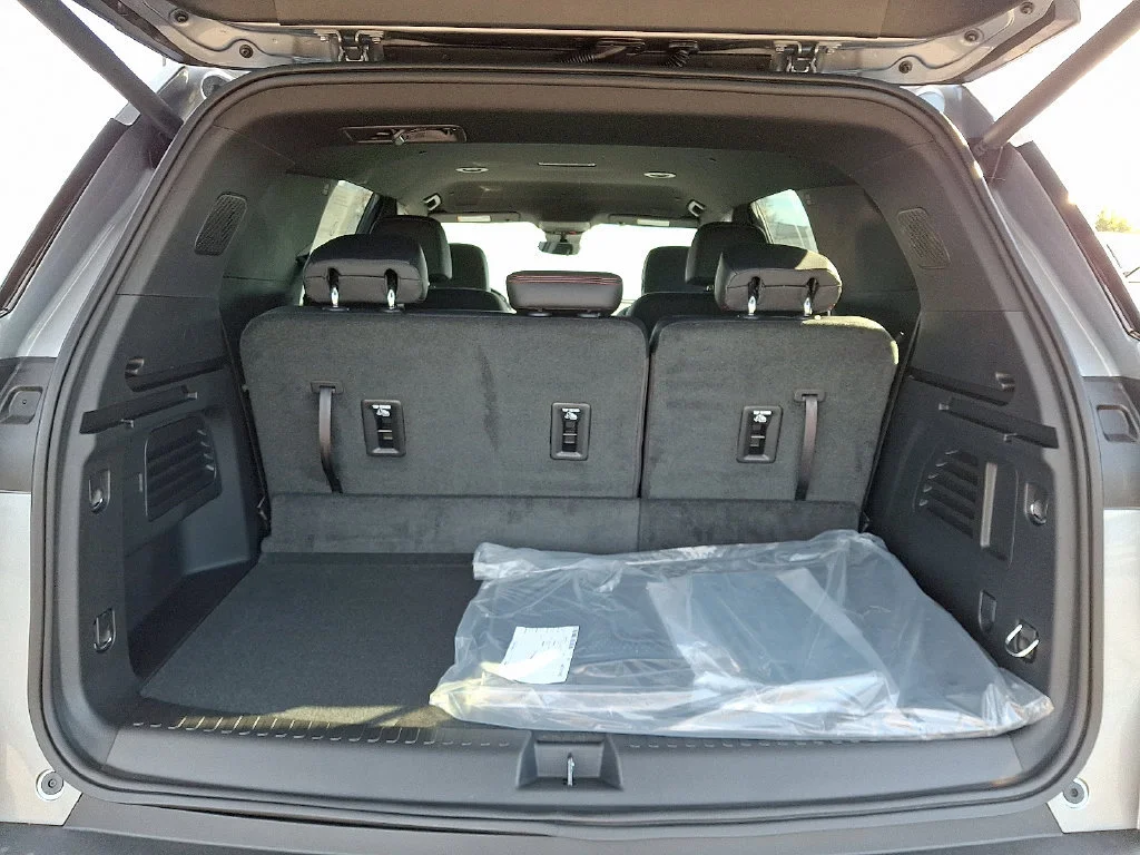 New 2026 Sterling Gray Metallic Chevrolet Z71 image 21