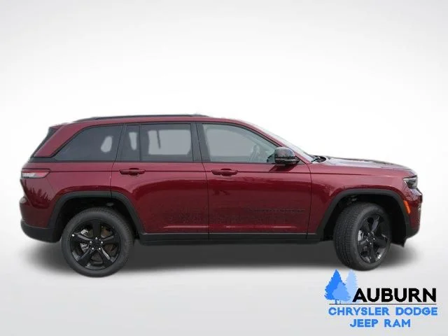 New 2025 Velvet Red Pearl-Coat Exterior Paint Jeep Limited image 2