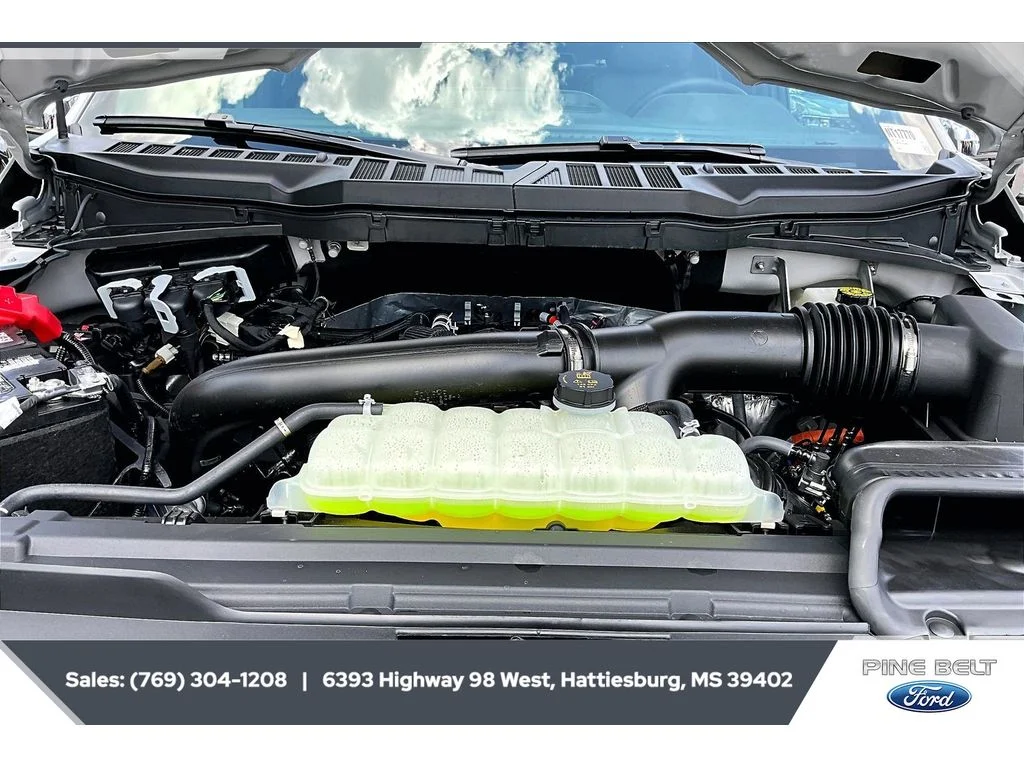 New 2026 Avalanche Ford Lariat® image 8